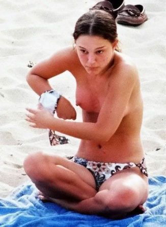 tube8 Natalie Portman Naked Topless Sexy Bikini On Beach